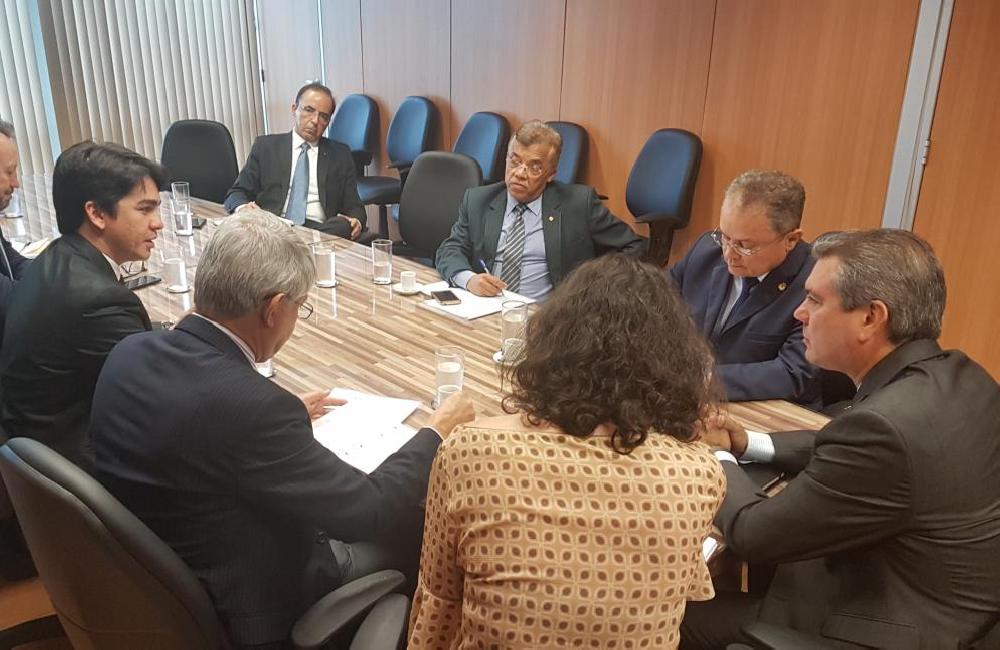 ELETRIFICAÇÃO DA TRANSGARIMPEIRA É PRIORIDADE DO SENADOR ZEQUINHA MARINHO